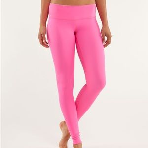 LULULEMON HOT PINK LEGGINGS SIZE 8 Barbie Bubble Gum Fun Pretty Active Sporty